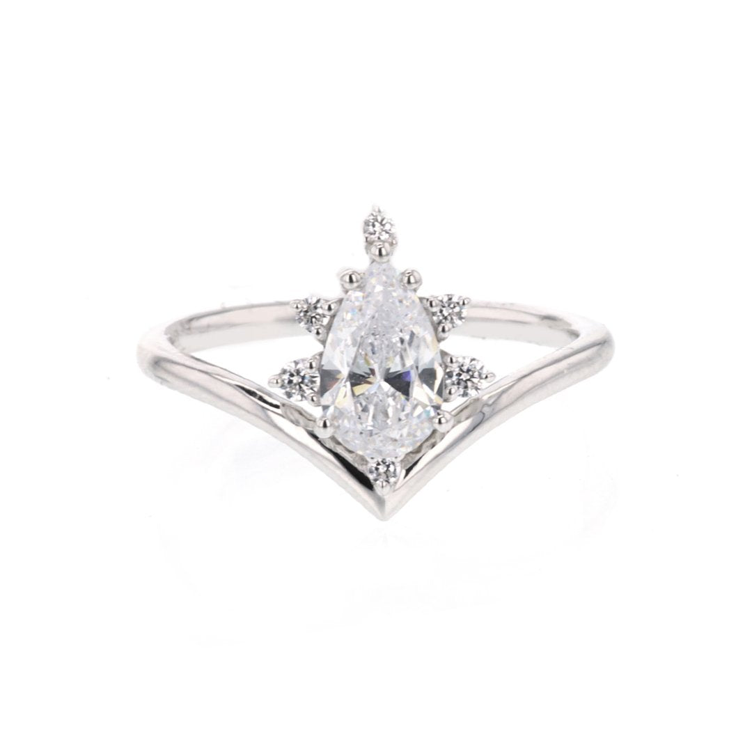 0.09 ctw Diamond Halo Engagement Ring