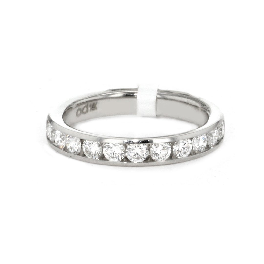 0.75 ctw Diamond Band