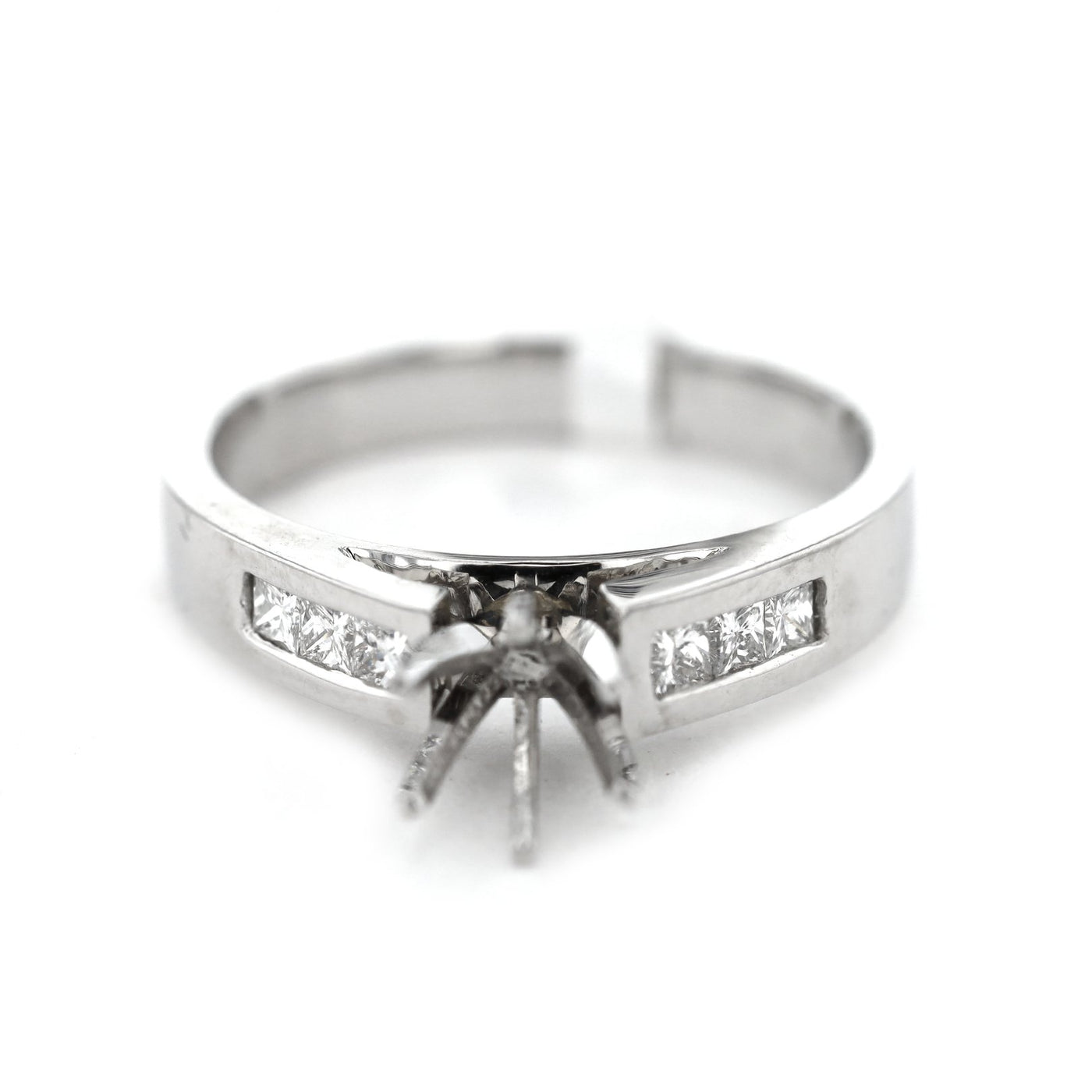 0.28 ctw Diamond Solitaire Engagement RIng
