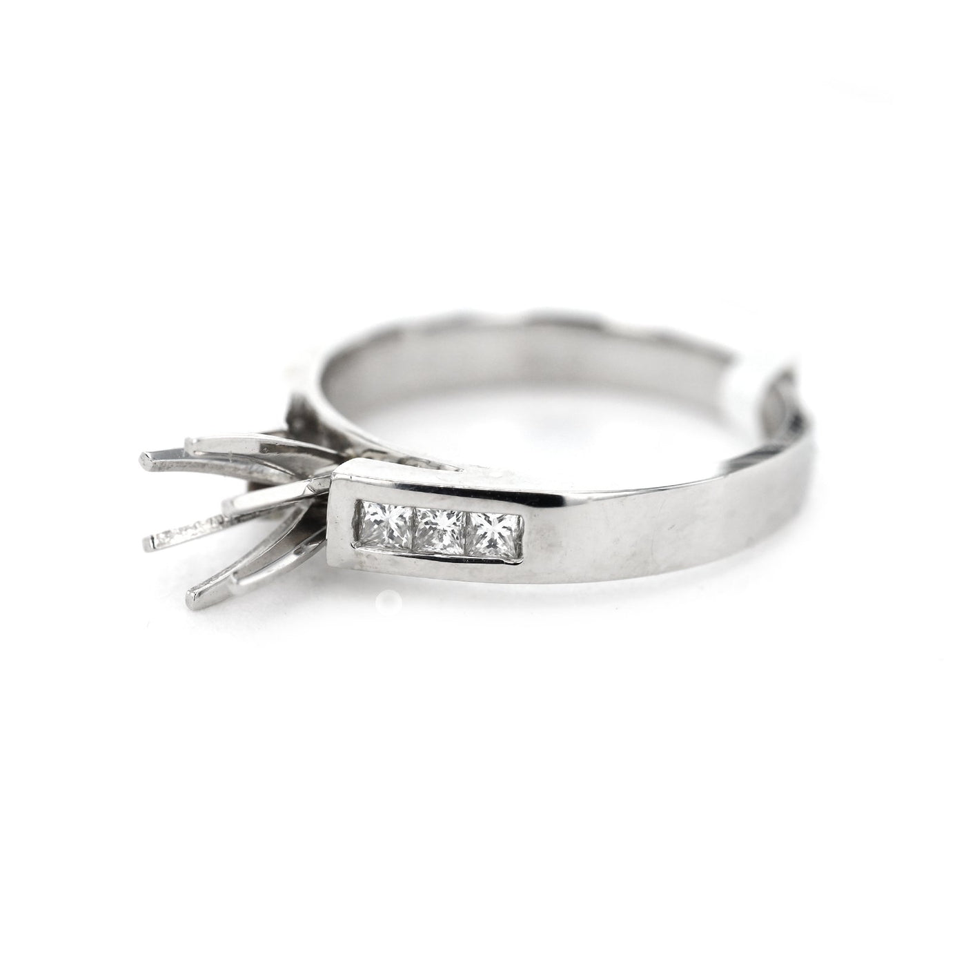 0.28 ctw Diamond Solitaire Engagement RIng