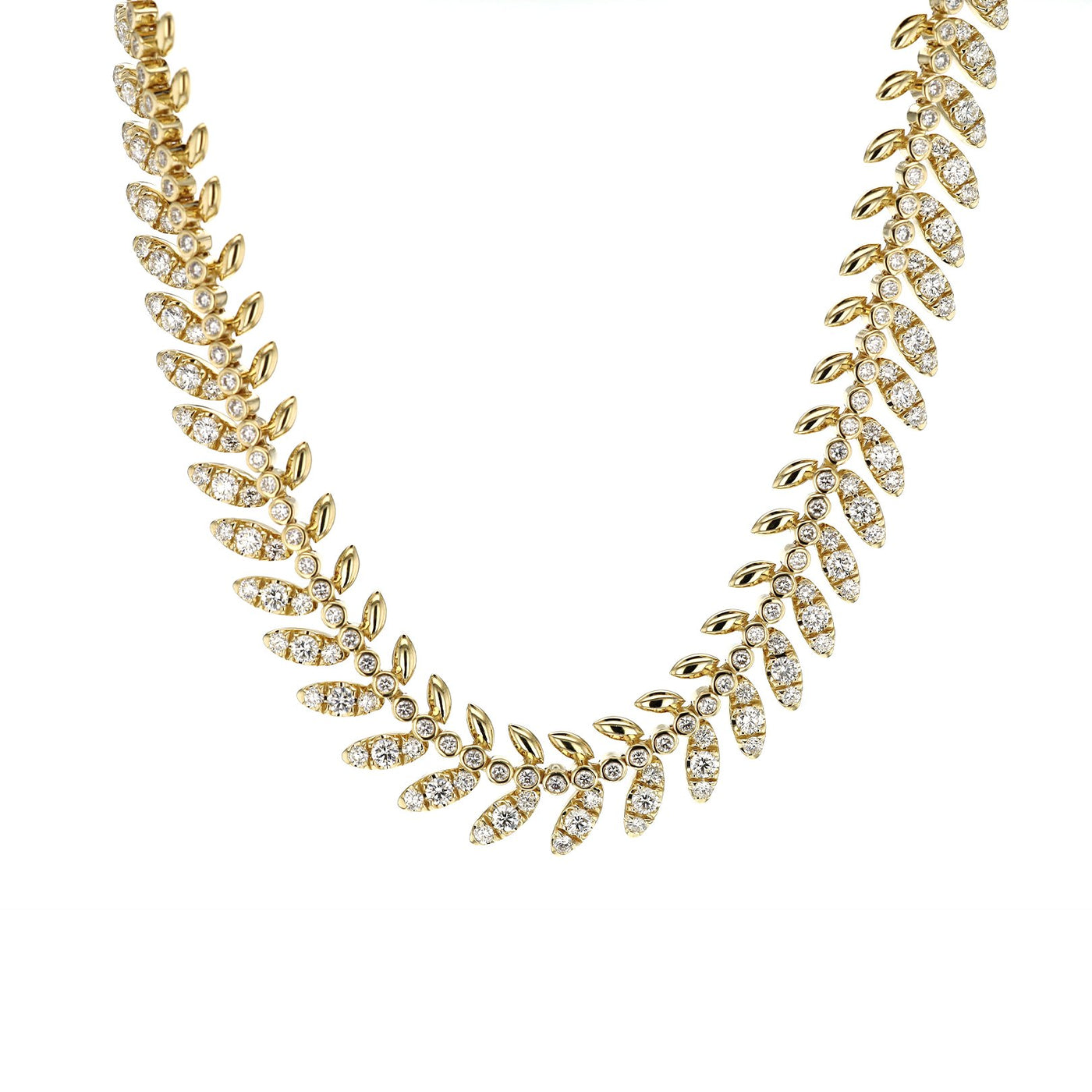 2.75 ctw Diamond Floral Necklace