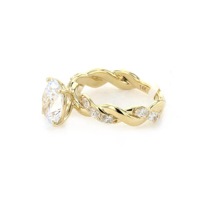 0.63 ctw Diamond Solitaire Engagement Ring