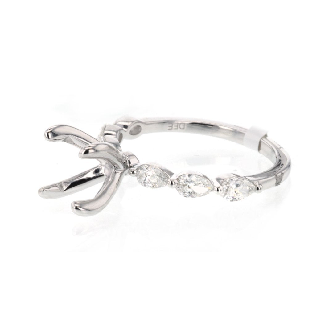 0.65 ctw Diamond Solitaire Engagement Ring