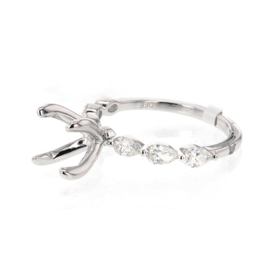 0.65 ctw Diamond Solitaire Engagement Ring