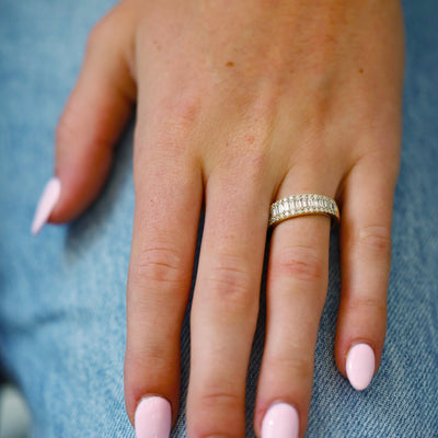 0.61 ctw Diamond Band