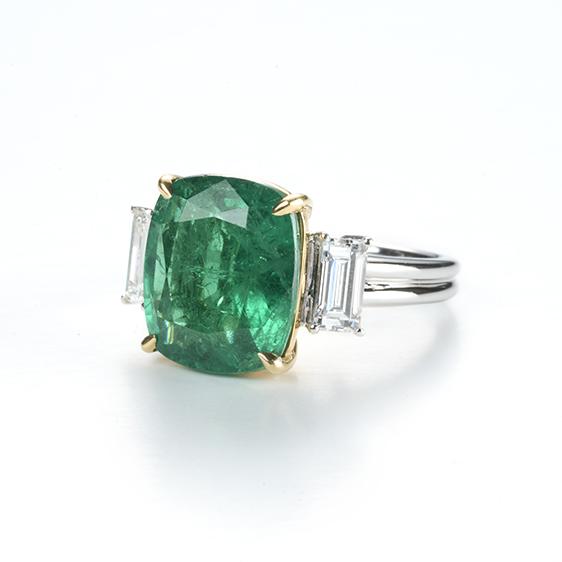 Emerald & Diamond Ring