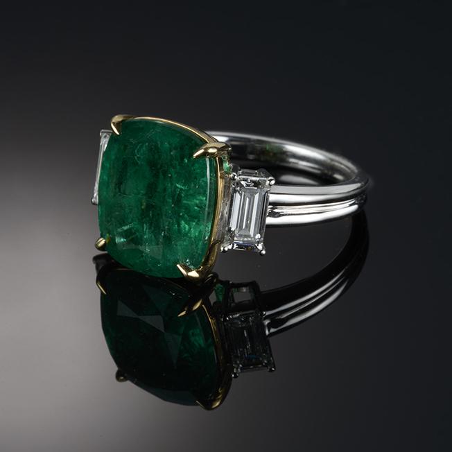 Emerald & Diamond Ring