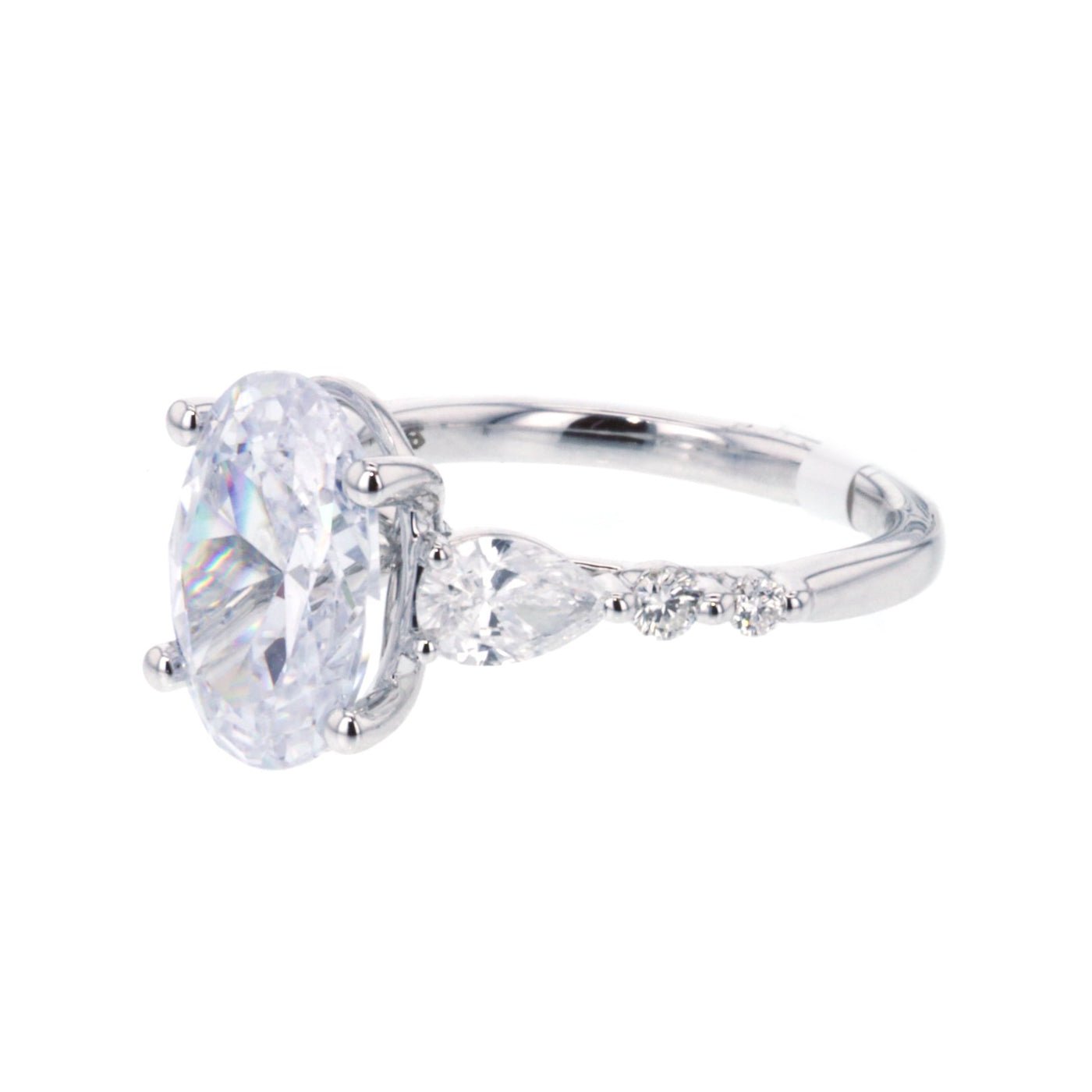 0.84 ctw Diamond Solitaire Engagement Ring