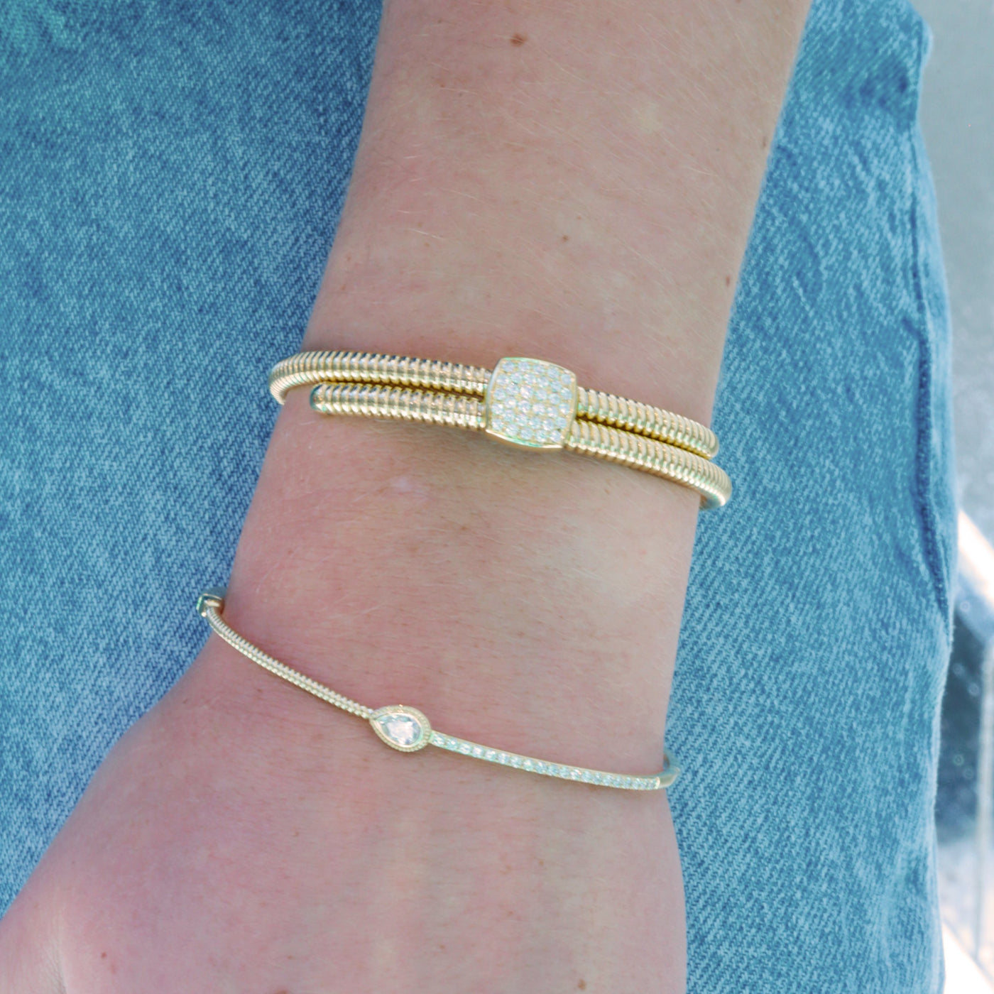 0.37ctw Diamond Bangle Bracelet