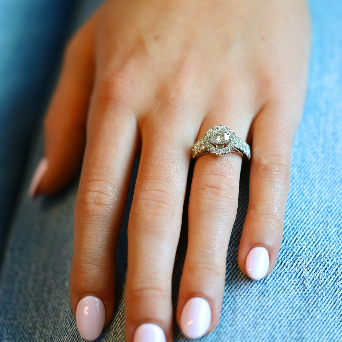 1.28 ctw Diamond Halo Engagement Ring