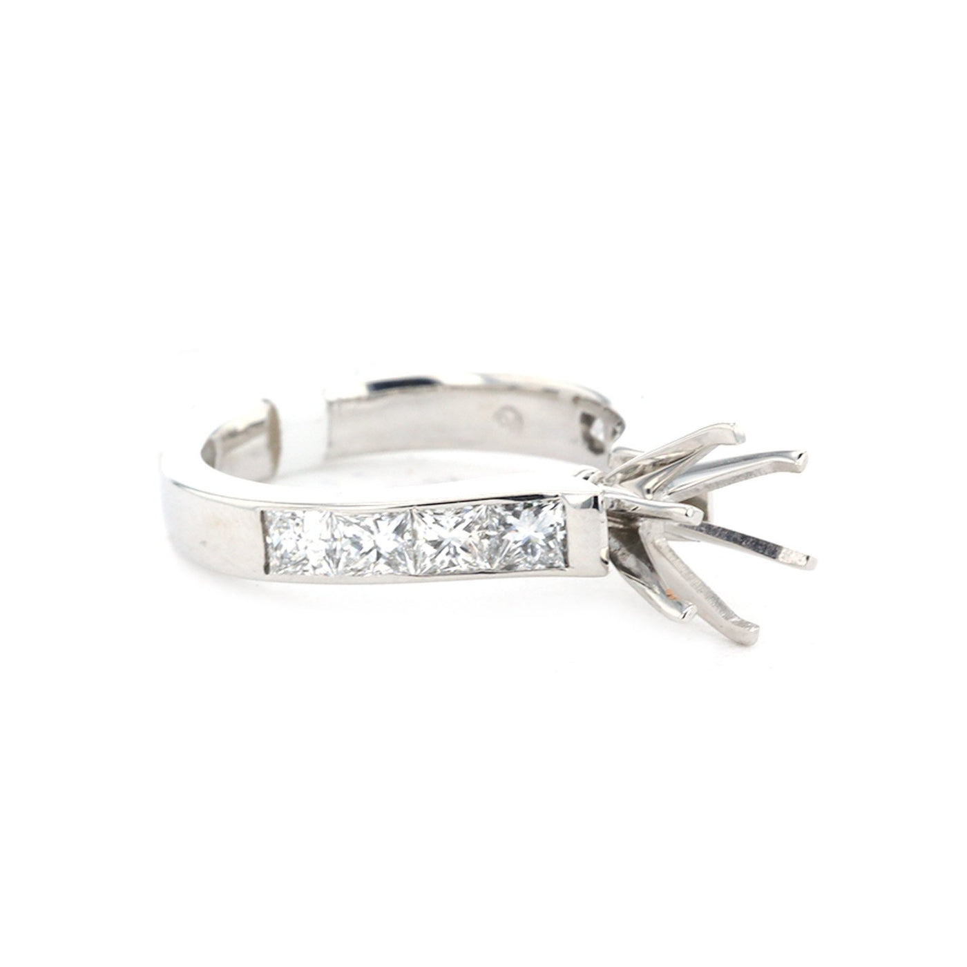 1.05 ctw Diamond Solitaire Engagement Ring