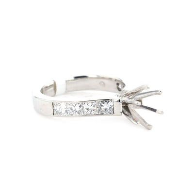 1.05 ctw Diamond Solitaire Engagement Ring