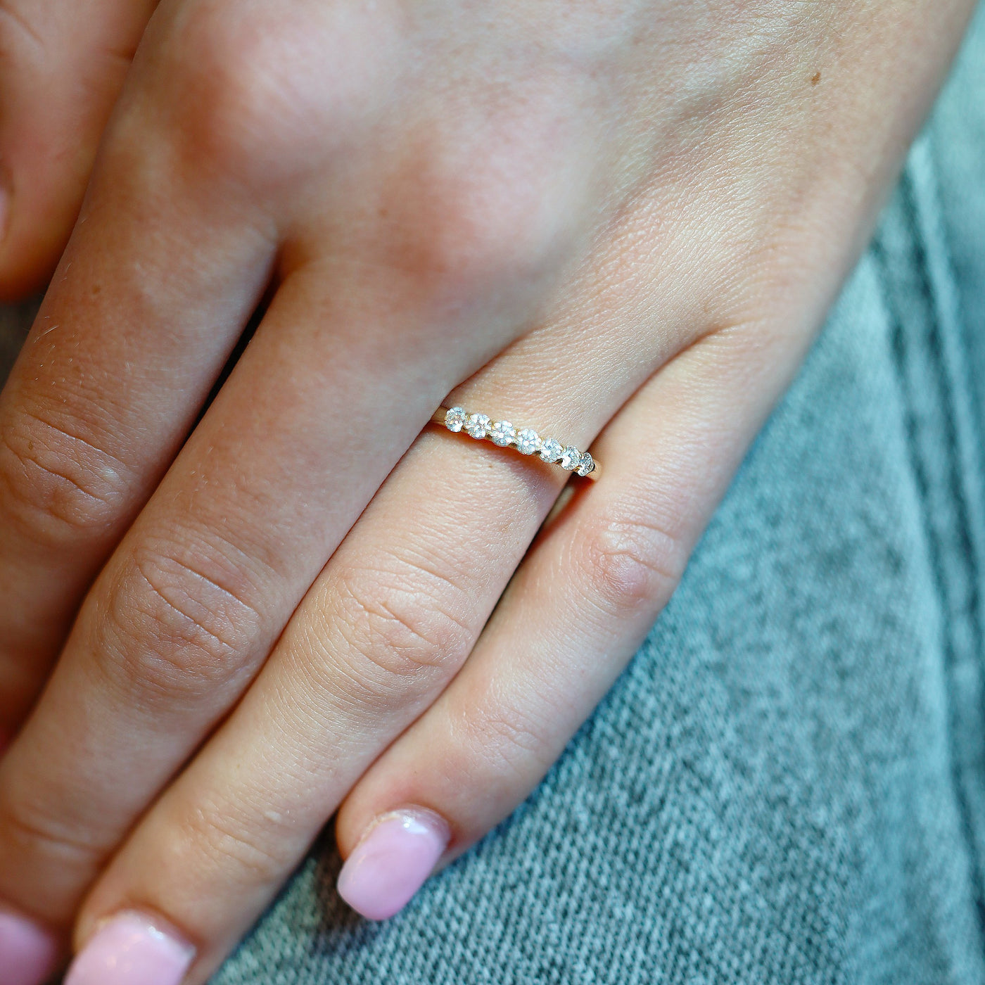 0.33 ctw Diamond Band