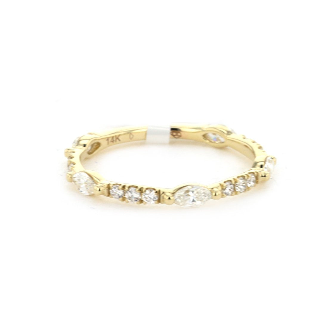 0.39 ctw Diamond Band