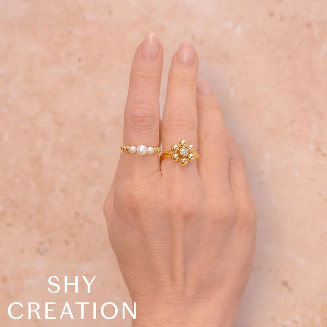 0.19ctw Diamond Flower Ring