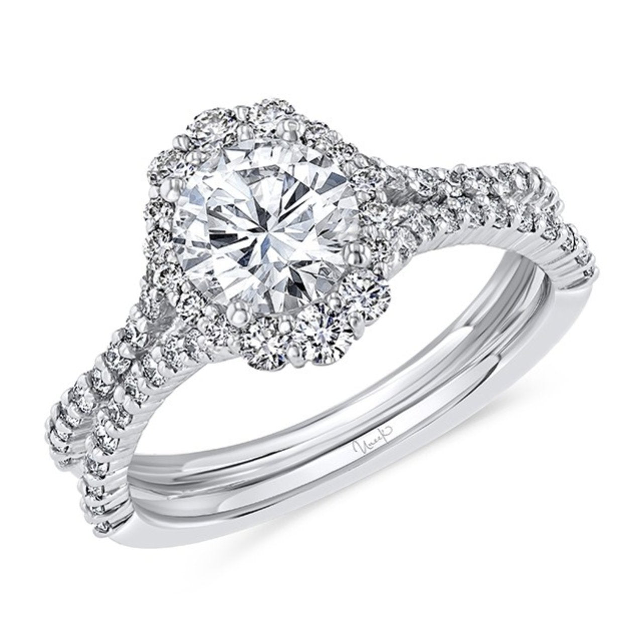 0.60 ctw Diamond Halo Engagement Ring