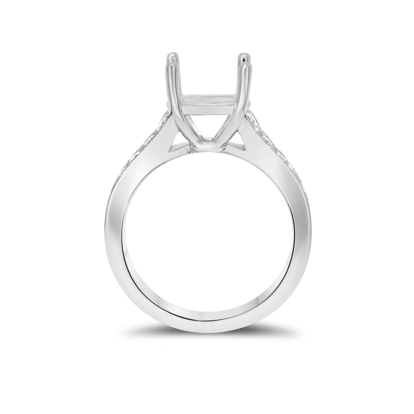 0.82 ctw Diamond Solitaire Engagement Ring
