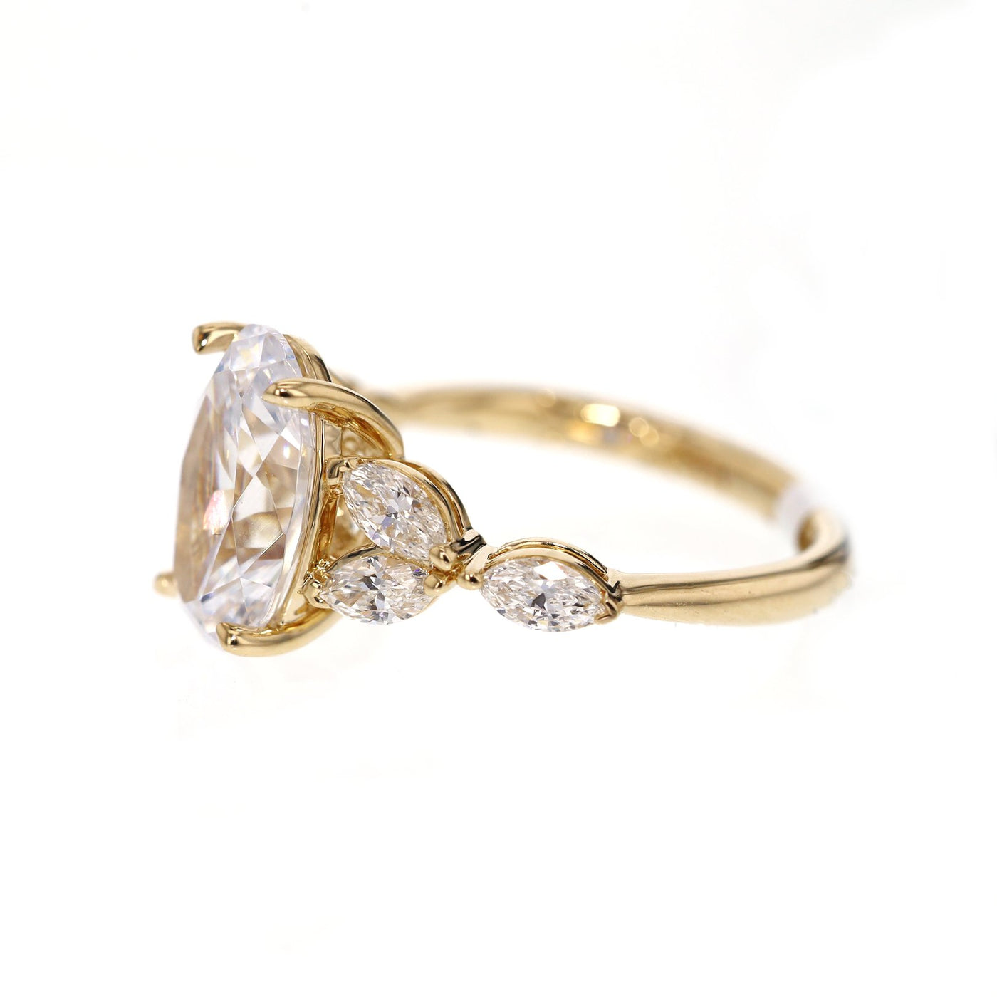 0.60 ctw Diamond Solitaire Engagement Ring