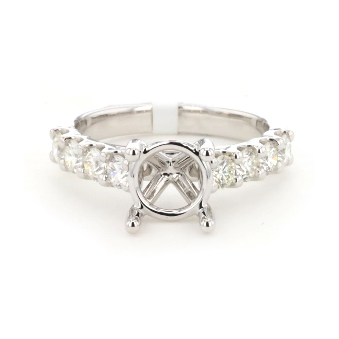 0.85 ctw Diamond Solitaire Engagement Ring