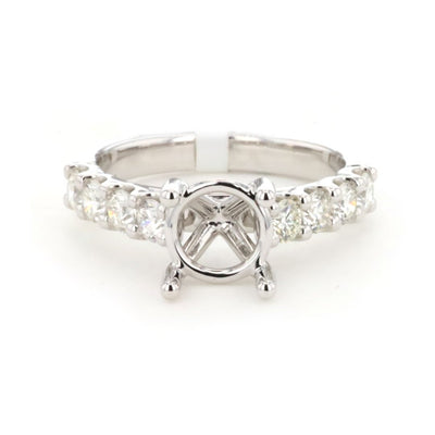 0.85 ctw Diamond Solitaire Engagement Ring