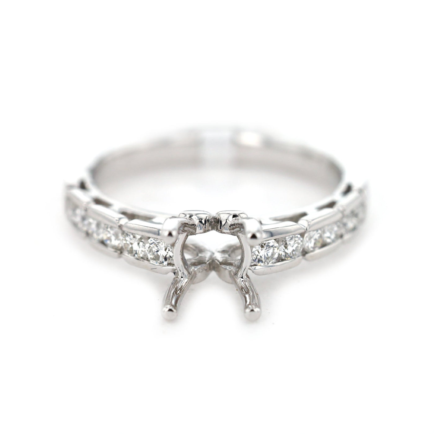 0.33 ctw Diamond Solitaire Engagement Ring