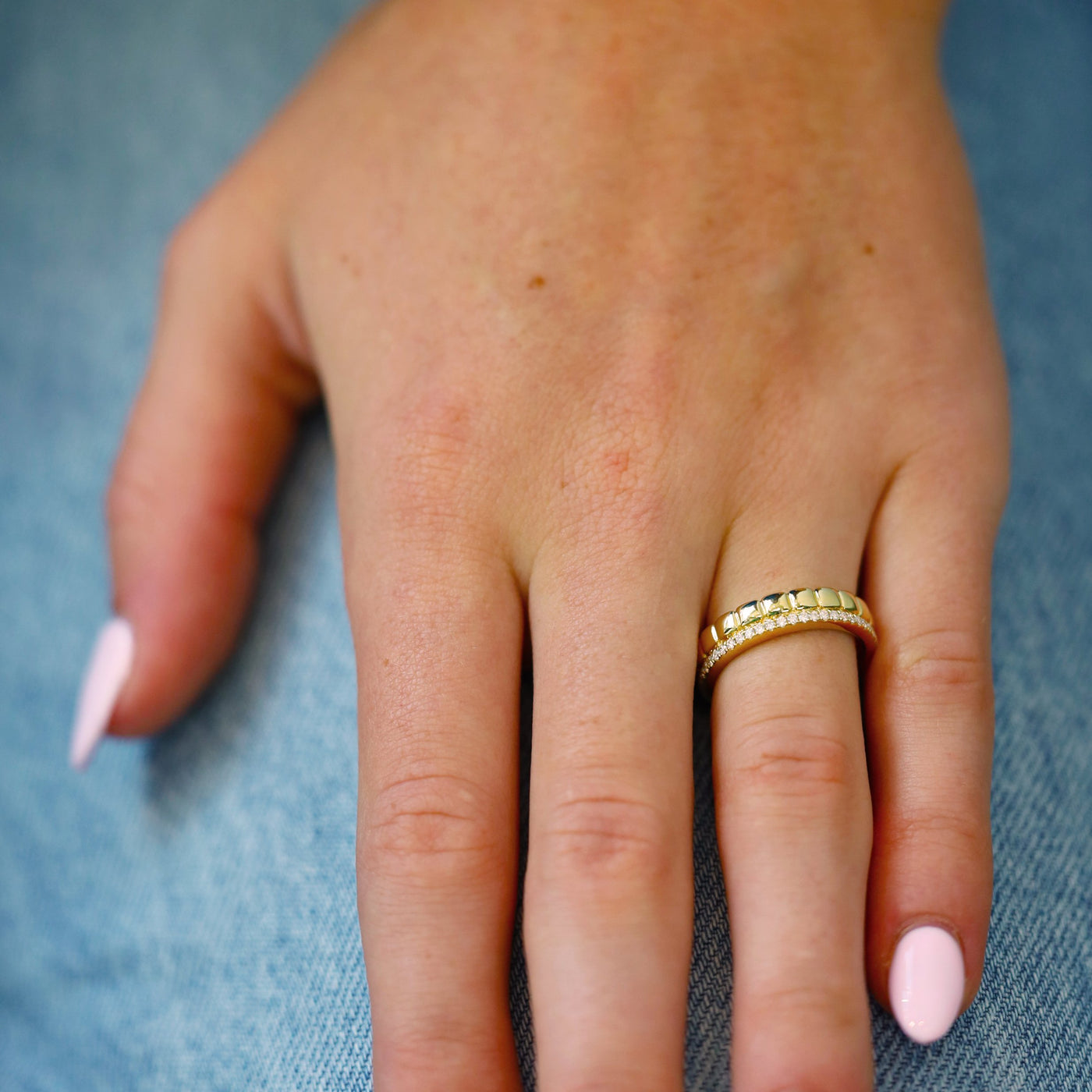 0.17 ctw Diamond Band