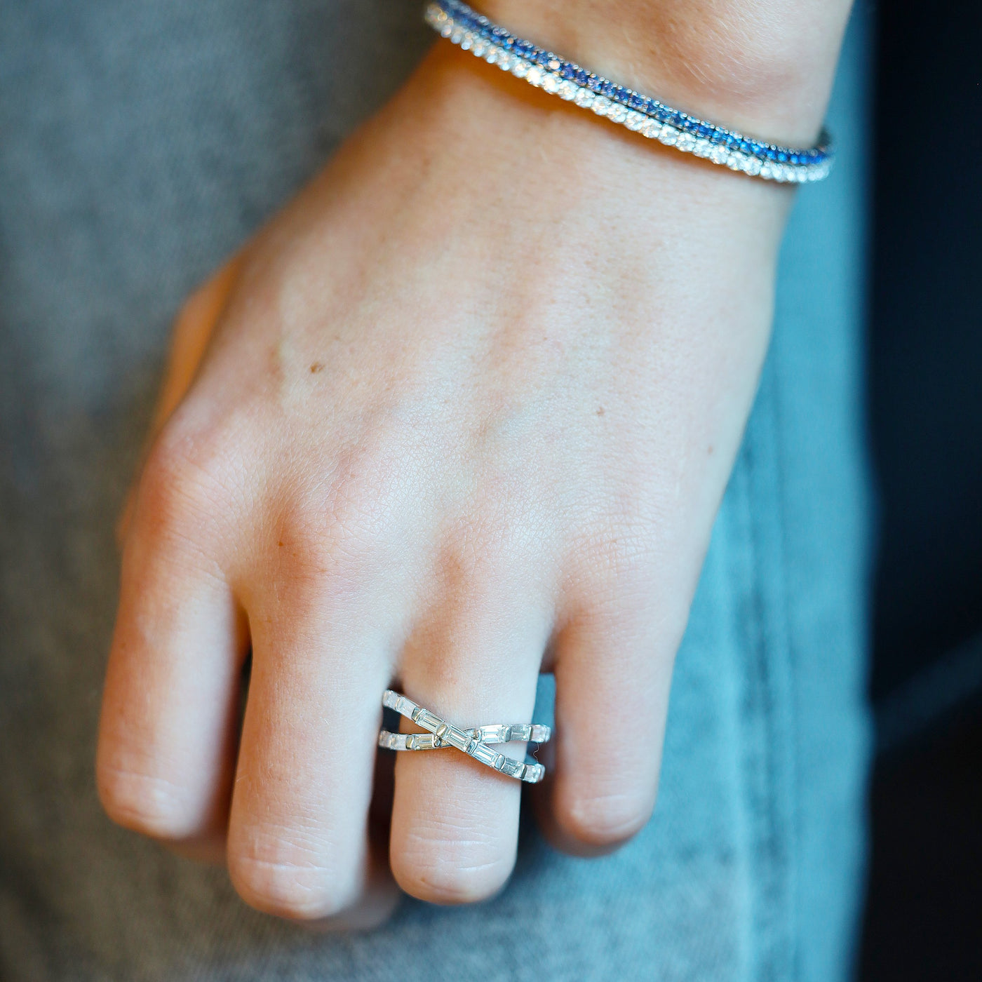 1.33 ctw Diamond Crossover Band