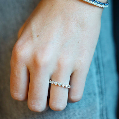 0.73 ctw Diamond Band