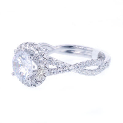 0.81 ctw Diamond Halo Engagement Ring