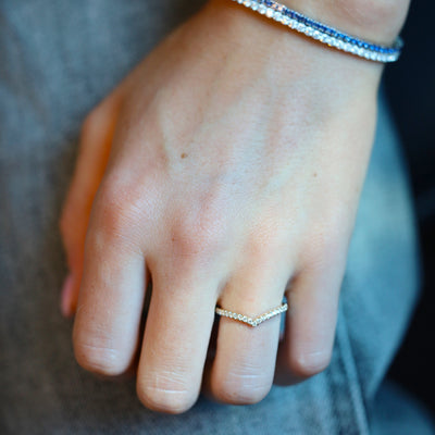 0.33 ctw Diamond Contour Band