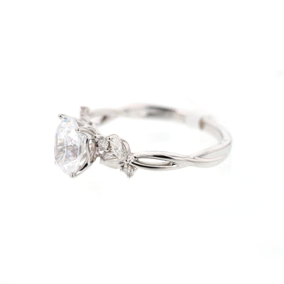 0.21 ctw Diamond Solitaire Engagement Ring