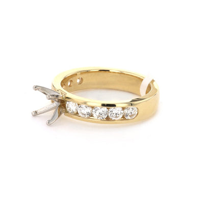 0.90 ctw Diamond Solitaire Engagement Ring