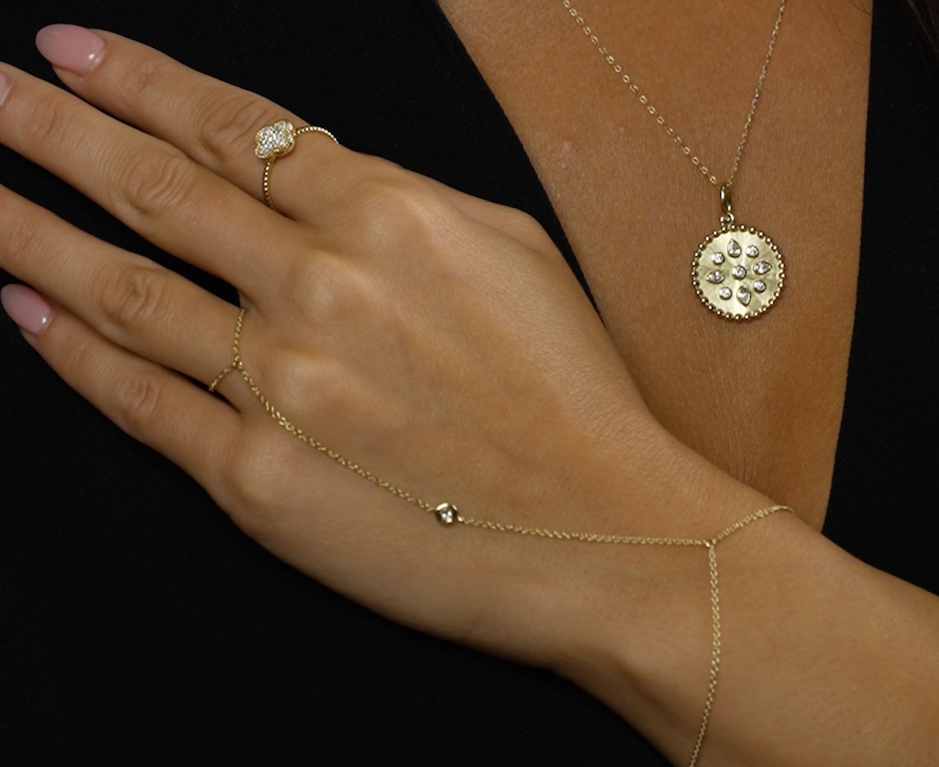 0.06 ctw Diamond Finger Bracelet