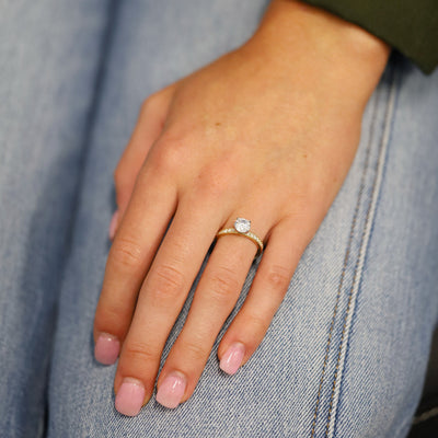 0.23 ctw Diamond Solitaire Engagement Ring