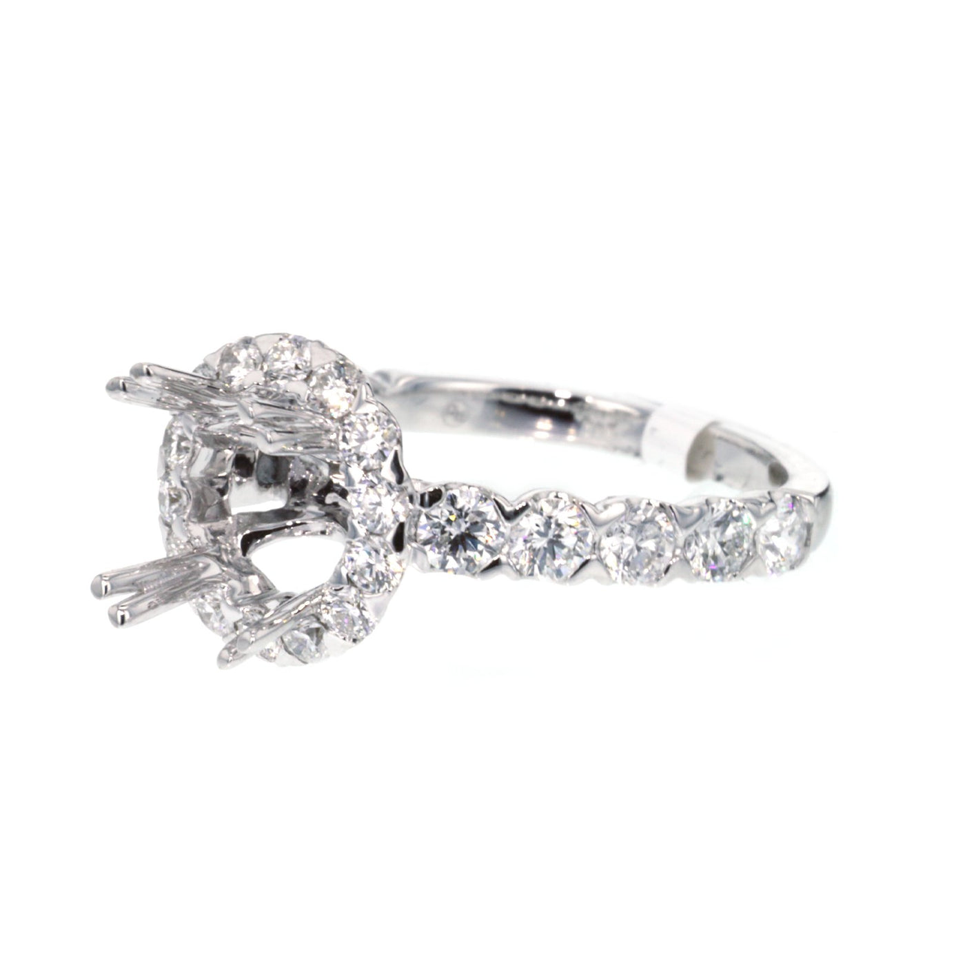 1.25 ctw Diamond Halo Engagement Ring
