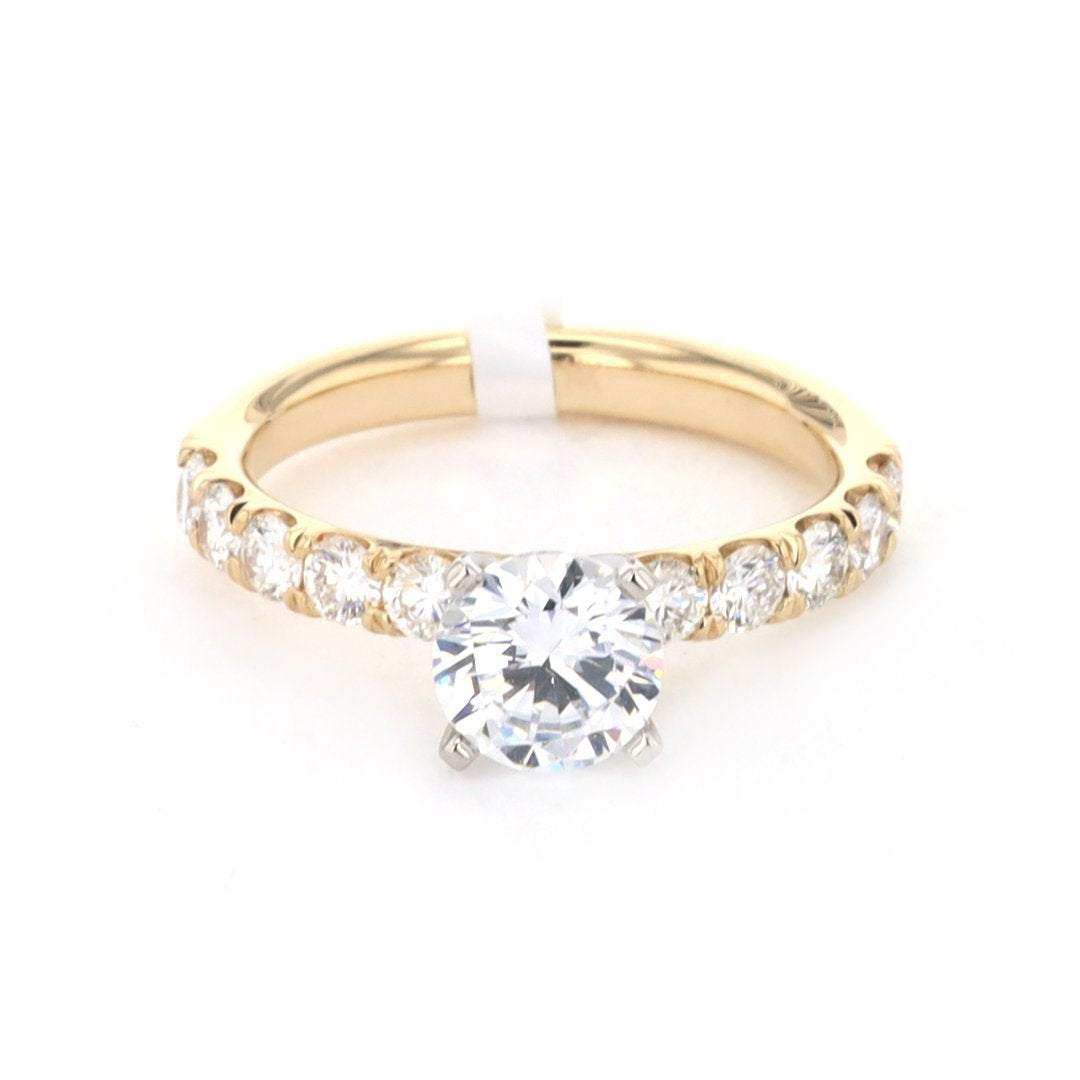 0.68 ctw Diamond Solitaire Engagement Ring