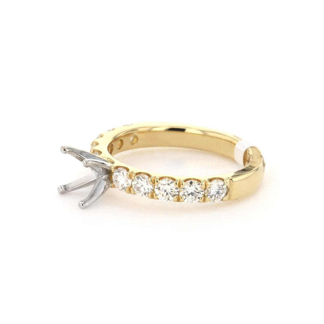 0.91 ctw Diamond Solitaire Engagement Ring