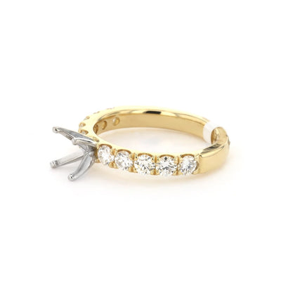 0.91 ctw Diamond Solitaire Engagement Ring