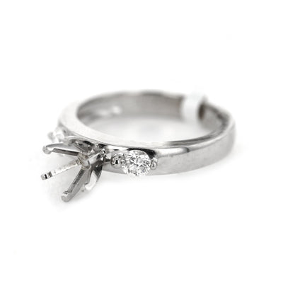 0.30 ctw Diamond Solitaire Engagement Ring