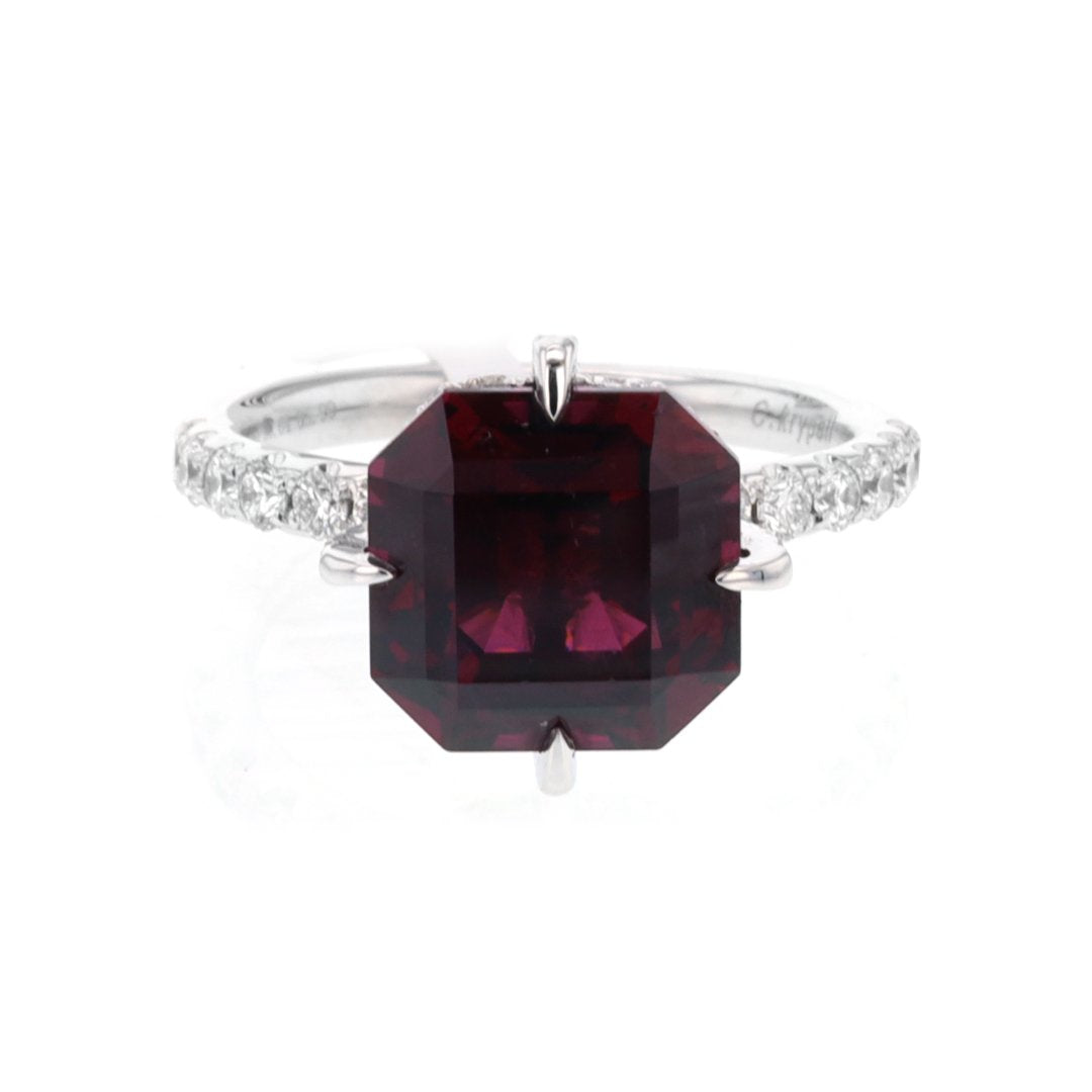 Garnet & Diamond Ring