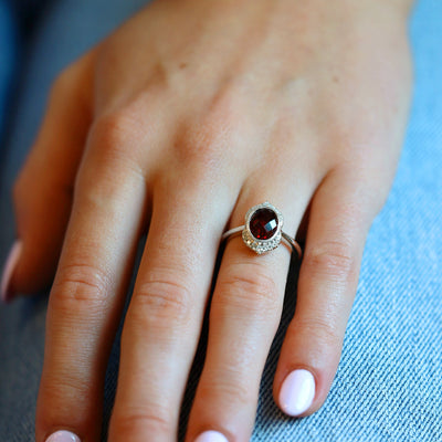 Garnet & Diamond Ring