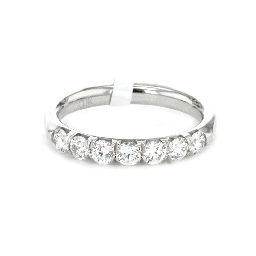 0.75 ctw Diamond Anniversary Band - Continental Diamond
