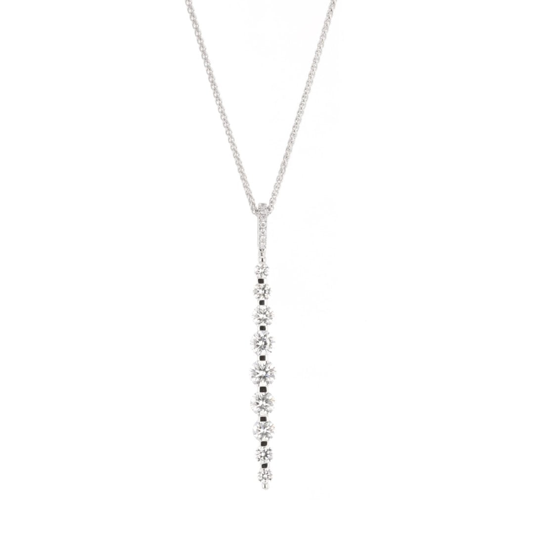 0.56 ctw Diamond Pendant Necklace